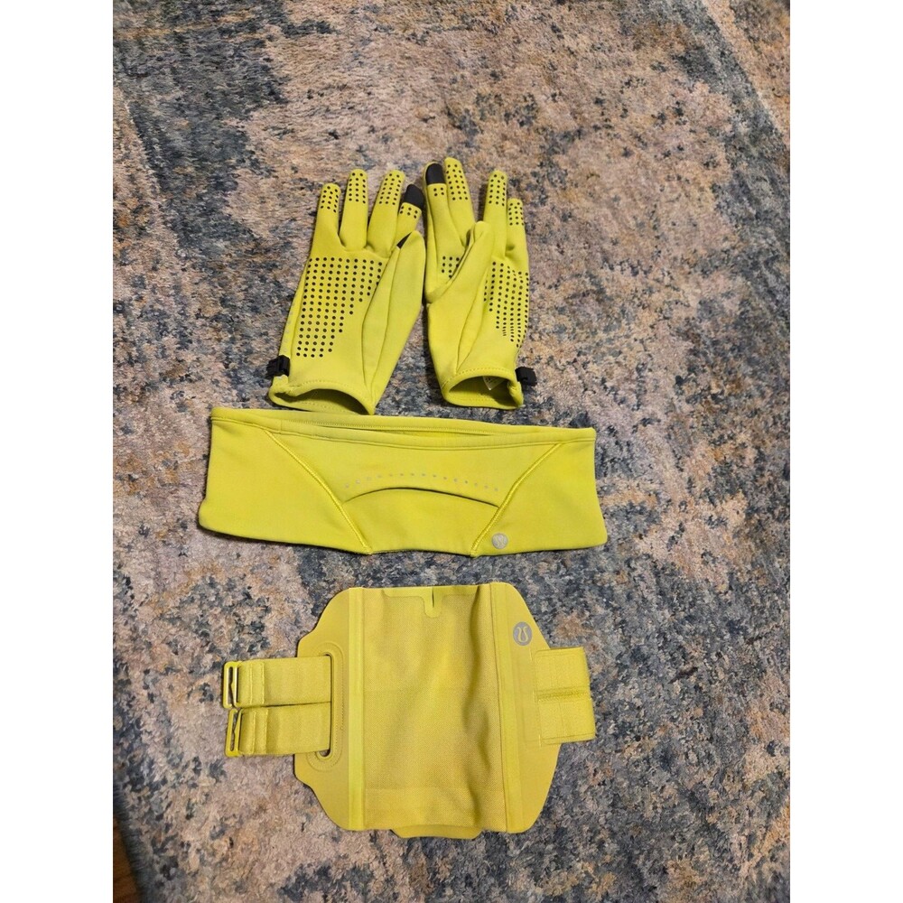 Lululemon yellow serpentine set sport gloves, ear warmer, and arm bend